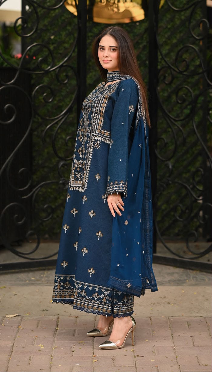 Libaas 3PC Dhanak Winter Suit – 7468 FB