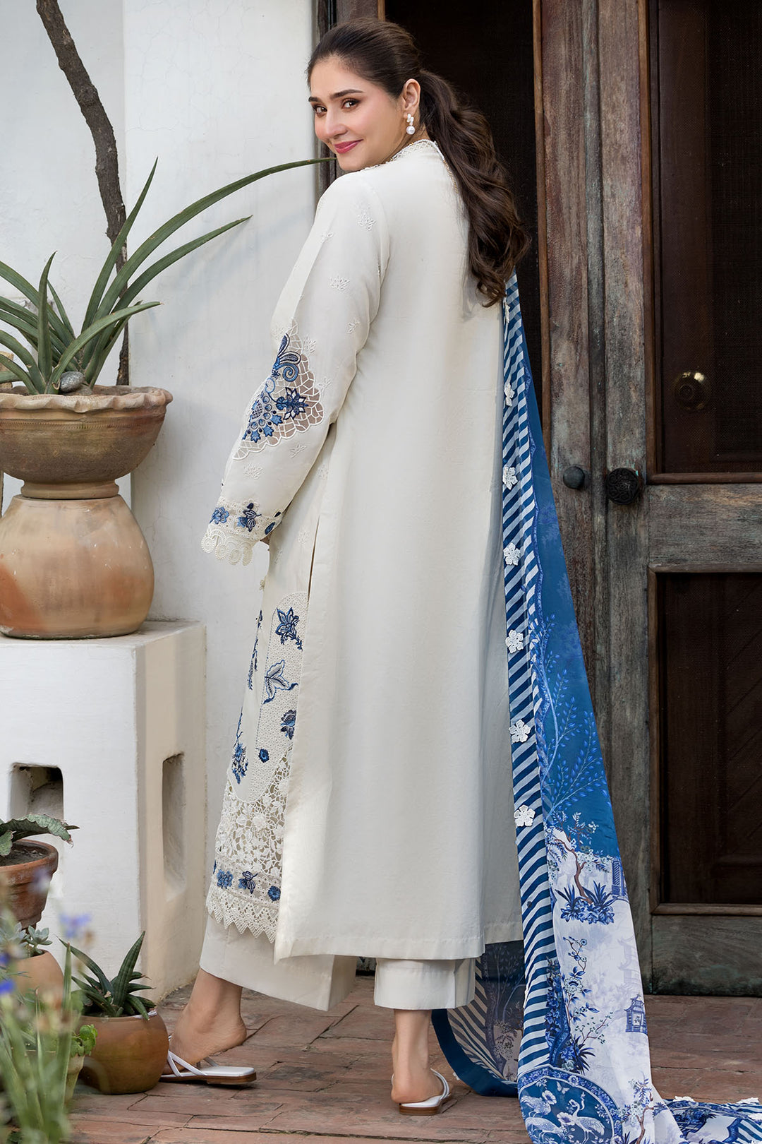 MOTIFZ Dhanak Emb 3PC -MC9030
