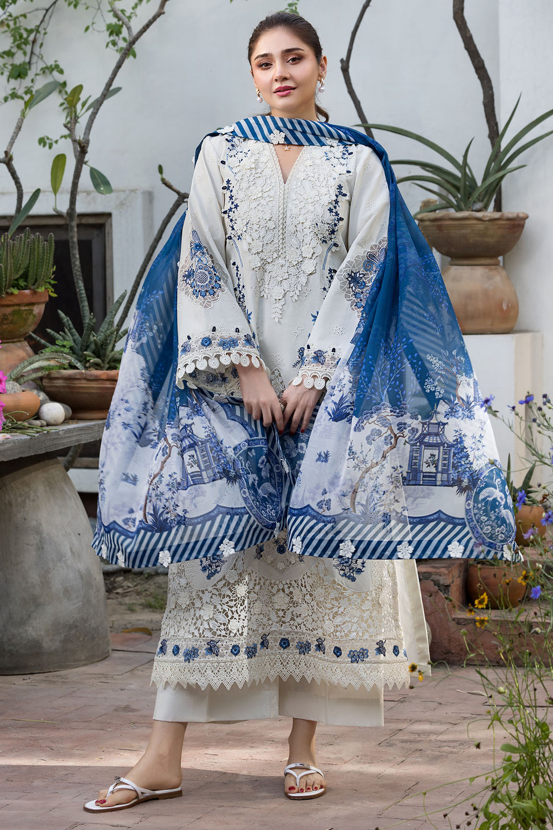 MOTIFZ Dhanak Emb 3PC -MC9030