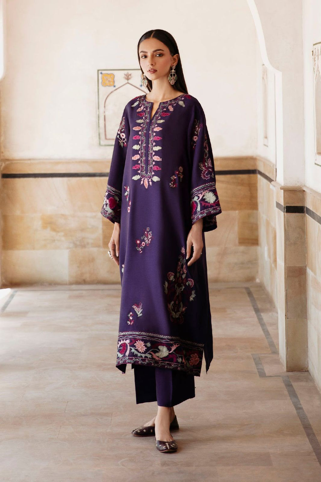Zunaira Hameed Dhanak Embroidered 2-Piece Winter Wedding Suit – 7486