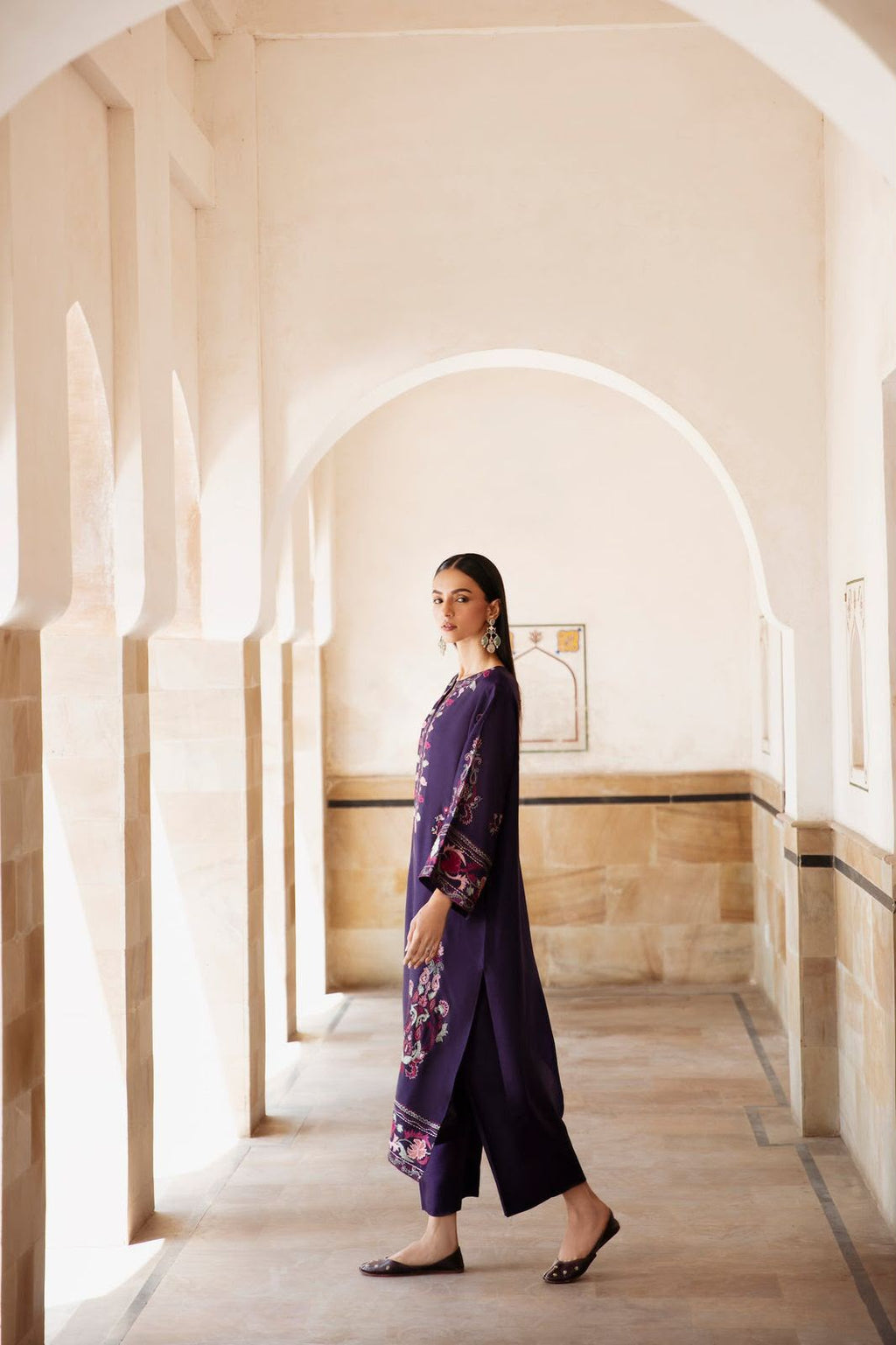 Zunaira Hameed Dhanak Embroidered 2-Piece Winter Wedding Suit – 7486