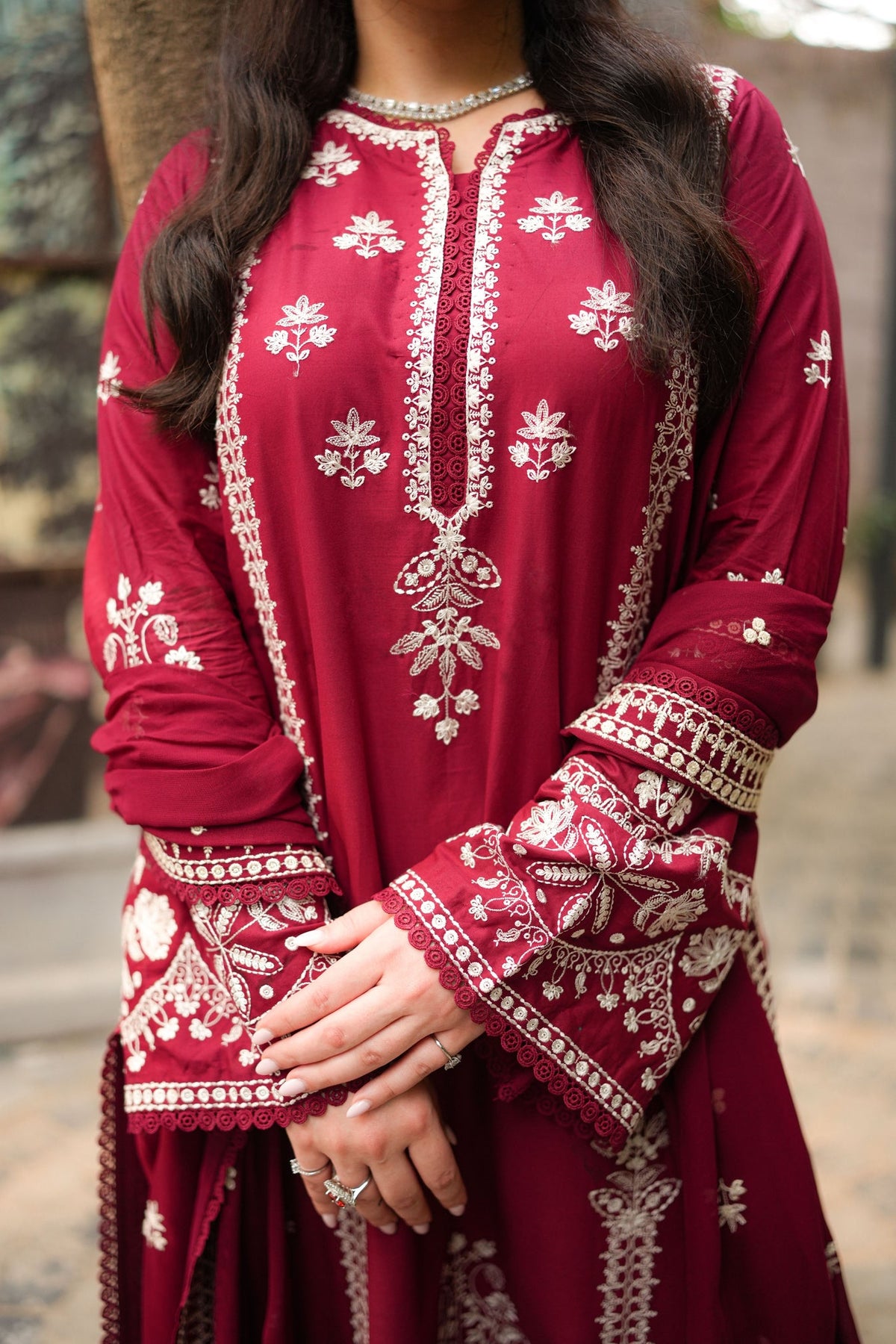 Aneela's Luxury Dhanak Emb 3PC -MC9012