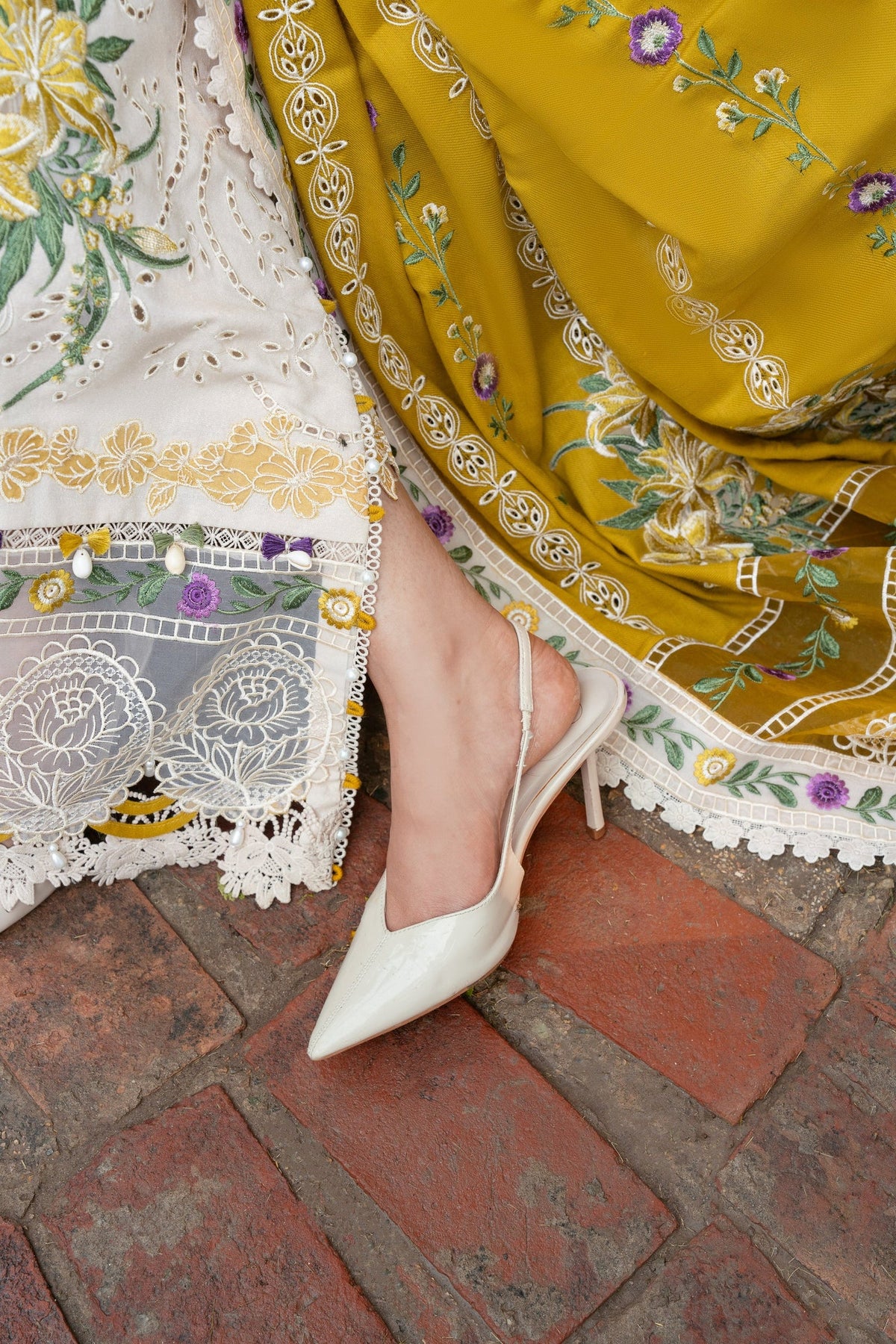 Aneela's Luxury Emb 3PC -MC7514